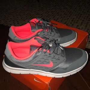 Nike Oribe Grey & Orange